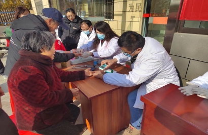 農(nóng)工黨淮南市委會(huì)開展“同心·情系健康”義診活動(dòng)